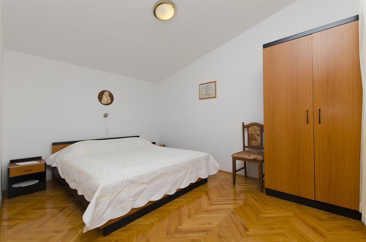 Apartment Josipa Примоштен Экстерьер фото