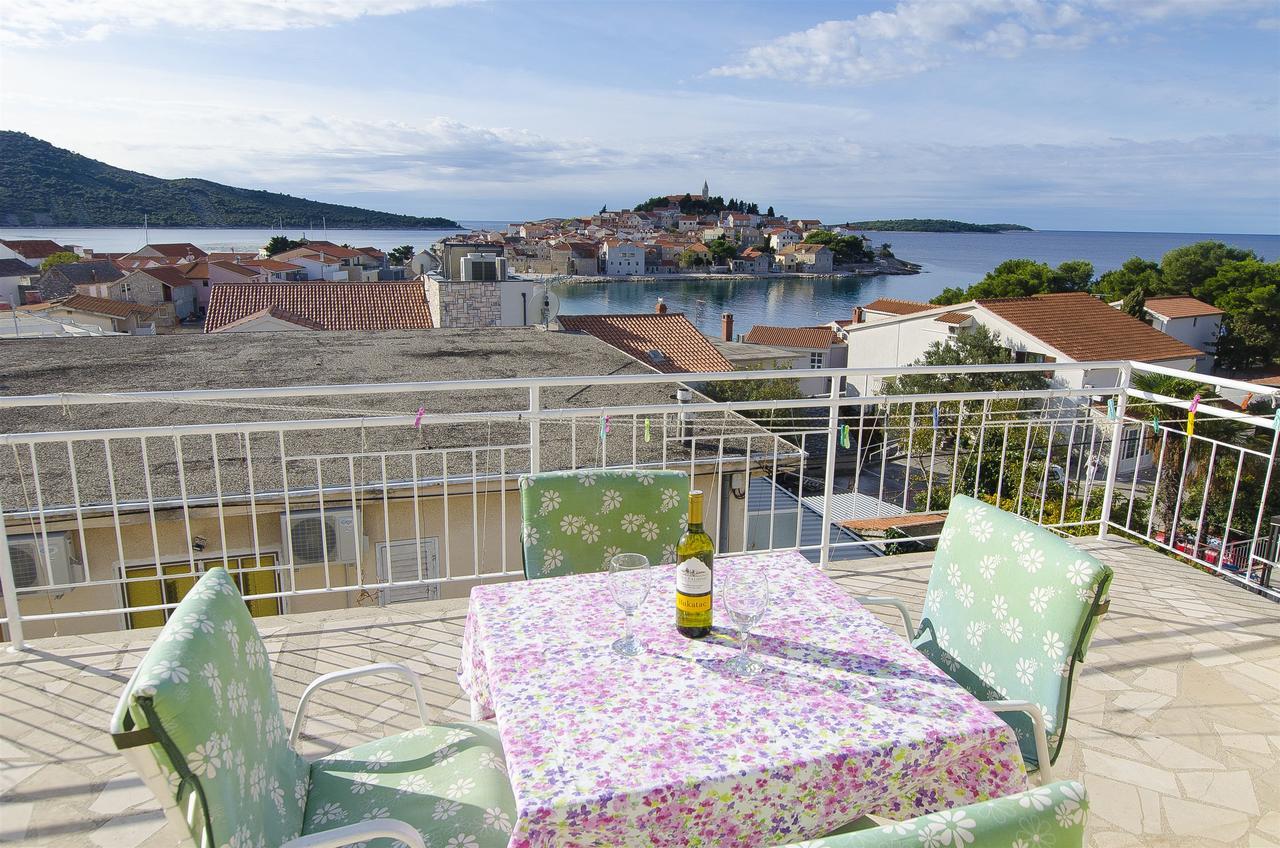 Apartment Josipa Примоштен Экстерьер фото